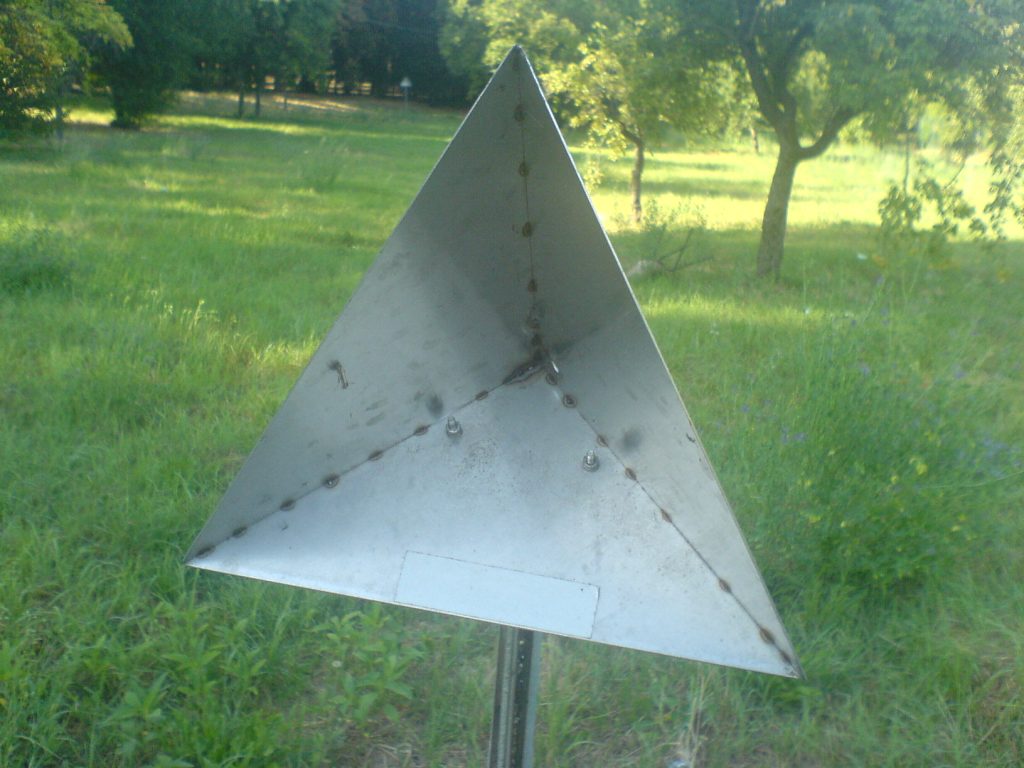 Radar Corner Reflector Decoy